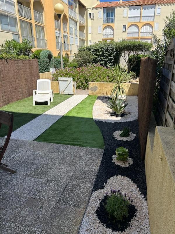 Appartement T2 Avec Son Rez De Jardin De 40 M2 5 Couchages 250M De La Plage Et 15Km De L'Arena Narbonne-Plage Zewnętrze zdjęcie